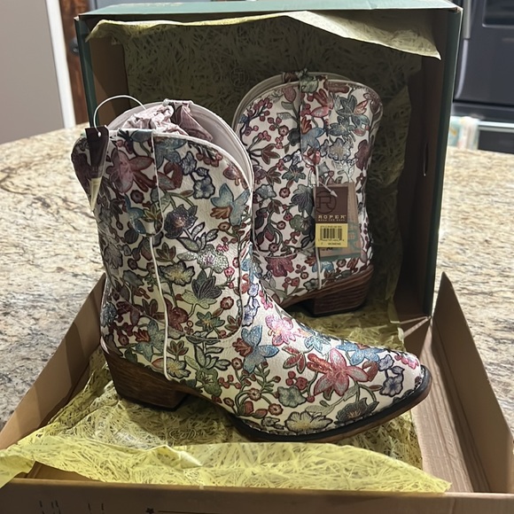 Roper boot - Picture 2 of 6